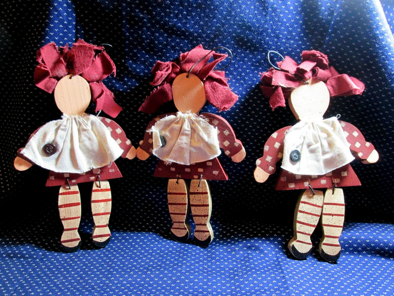 3 Raggy Ann Type Wooden Folk Art Dolls Red Hair Cloth Apron Primitive Ornaments