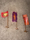 Vintage 1986 MOTU Eternia 3 Gold Flag Poles w/ flags & banners plus clips