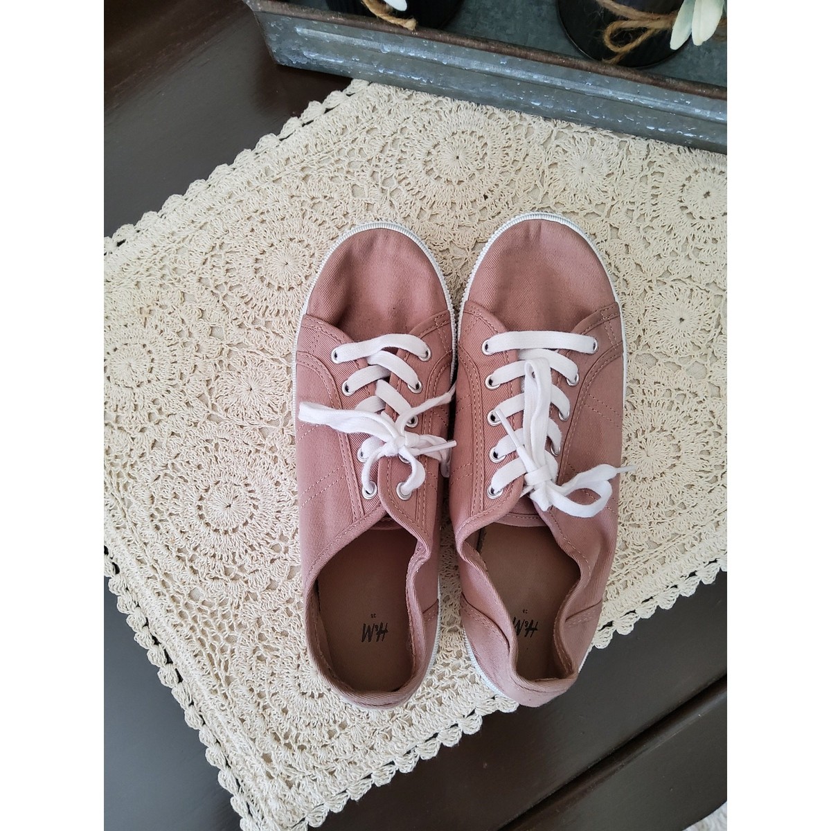 H&M Women's 7 Beige Canvas Low Top Sneakers Classic Lace Up Fashion Shoes View 3