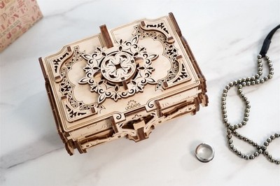 UGears Antique Box | 3D Wooden Mechanical Puzzles | DAMAGED BOX 30% OFF