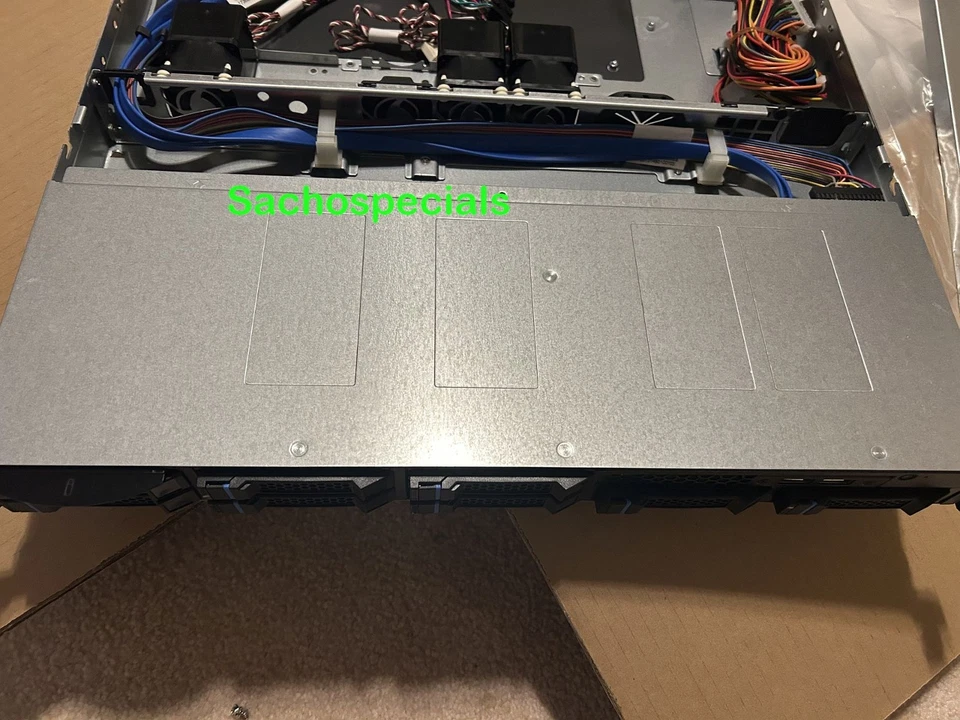 NEW Chenbro RM14608 1U Server Chassis, with 400w PSU 8x2.5" Hot-Swap bays - Image 4 of 4