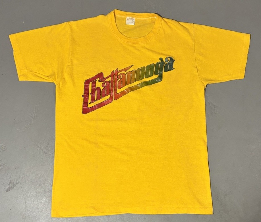 Vintage 80s Chattanooga Tennessee Yellow Single Stitch t Shirt Size Large