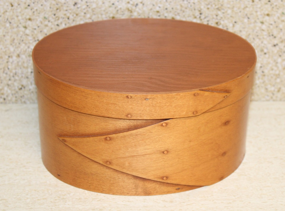 KC)VTG Gerald Henn® Workshops Aged Solid Wood Handmade Oval Shaker