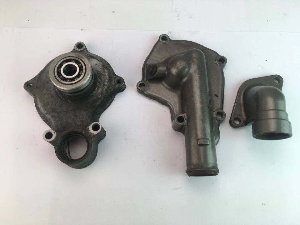 YAMAHA TDM 850 TDM850 1992 / JUEGO DE CUBIERTAS DE BOMBA DE AGUA 1991-1995 4UNY12420000 Foto 4 de 4