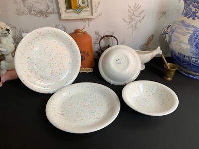Vintage John Tams grün orange gelb Konfetti Teller und Schalen 4 Stück