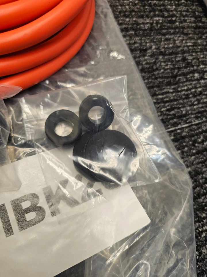 Cable de batería Summit Racing SUM-G1208-1 con cable positivo de 36" de largo calibre 1 Foto 3 de 4