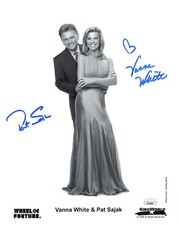 WHEEL OF FORTUNE HAND SIGNED 8x10 PHOTO         PAT SAJAK+VANNA WHITE       JSA