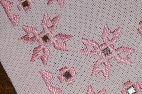 NORWEGIAN HARDANGER & PINK HAND EMBROIDERY! VTG GERMAN TABLECLOTH + RUNNER +FREE - Picture 6 of 12