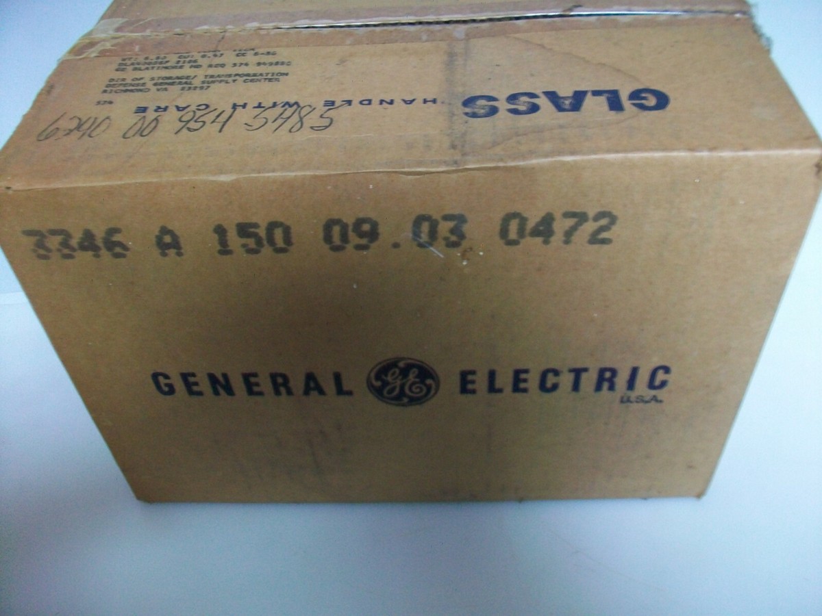 その他 Nao NOS CASE OF 12 GE 4014 SEALED BEAM PAR 36 LAMP 6 V. 18 WATT
