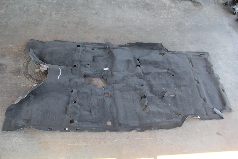 Alfombra de piso completo Infiniti QX56 05-07 negra 74902-ZC504, OEM, 2005, 2006, 2007 Foto 2 de 4