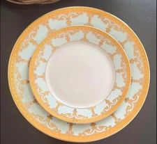 Gorgeous Palate & Plate Blue and Gold China - Dinner Plates Set of 7