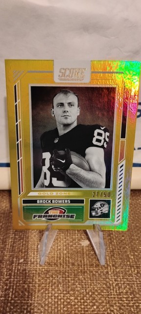 Brock Bowers Score Football 2025 Gold/50