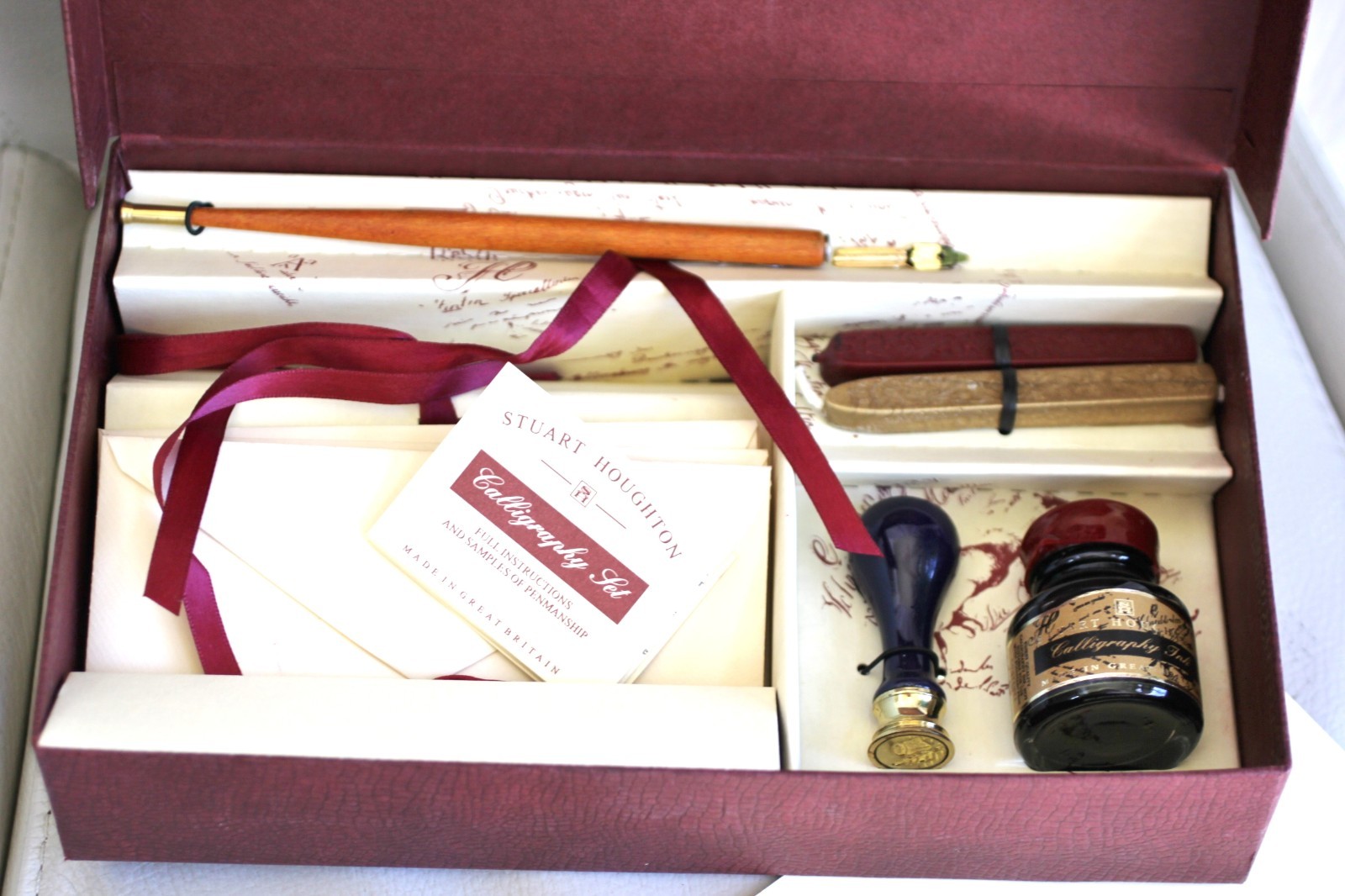 Coffret set calligraphie Stuart Houghton avec encre noire porte-plume et cire