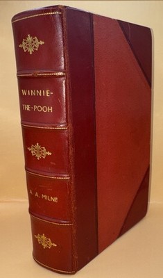 Winnie the Pooh (Leather-bound) A A Milne Hardback Book