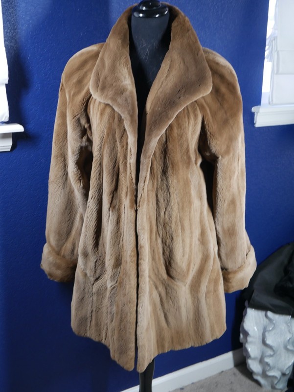 Gorgeous! Directional Pelt Female Sheared Mink Fur Coat Jacket