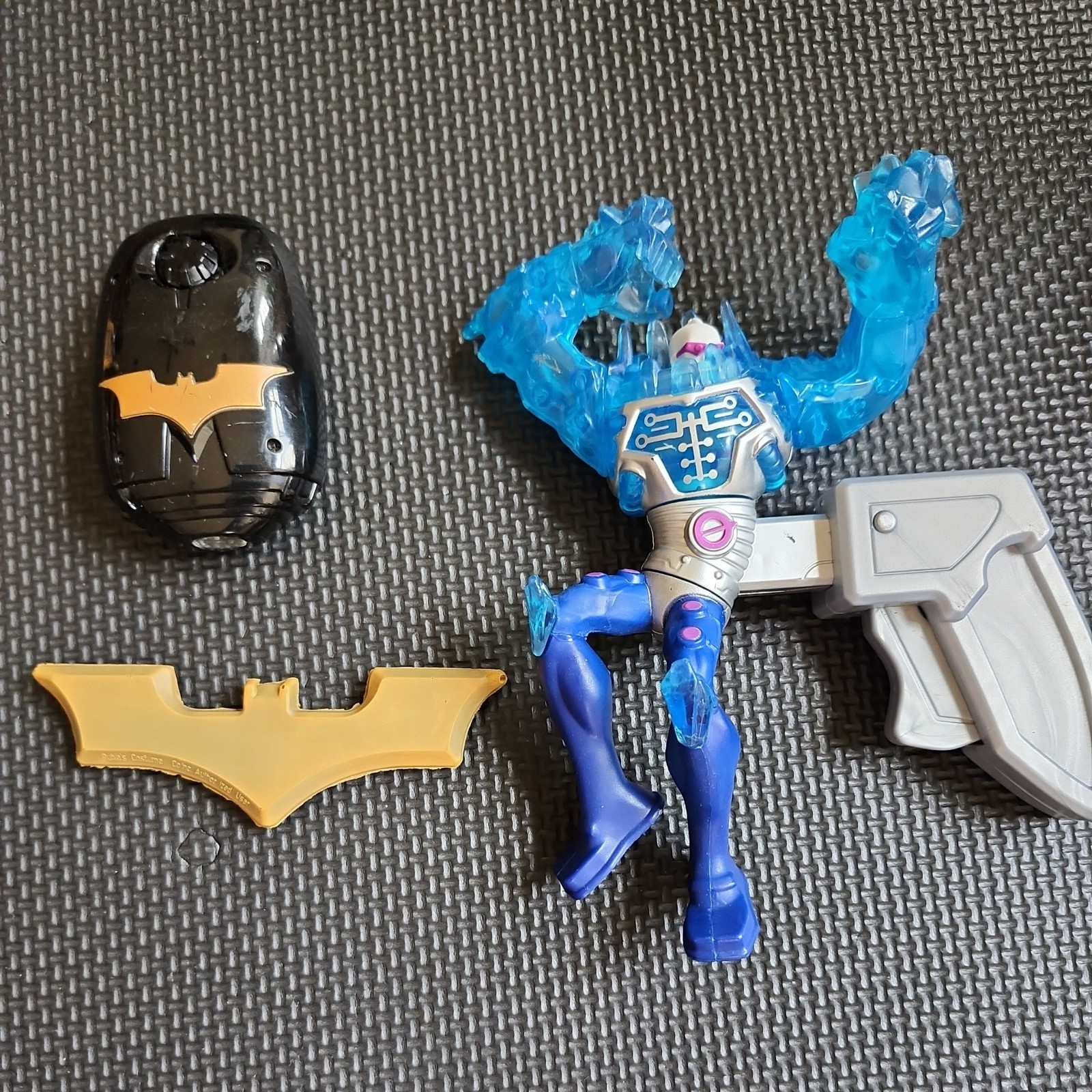 The Dark Knight Rises Light Projector Thinkway Toys, Batarang and Mr Freeze Lot