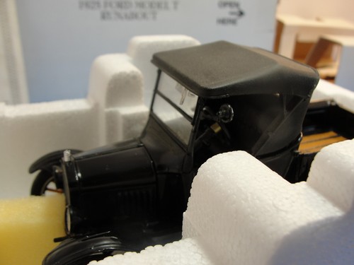 Danbury Mint 1925 Ford Model T Runabout Camioneta Negro Diecast 1:24 Escala Box - Imagen 9 de 9