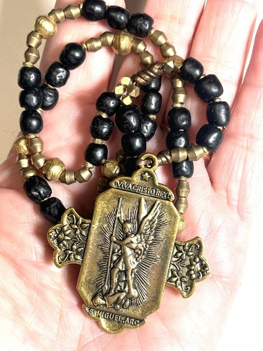 Exquisiter Rosenkranz St. Michael der Erzengel schwarz handgeknüpft Rosenkranz San Miguel - Bild 7 von 9