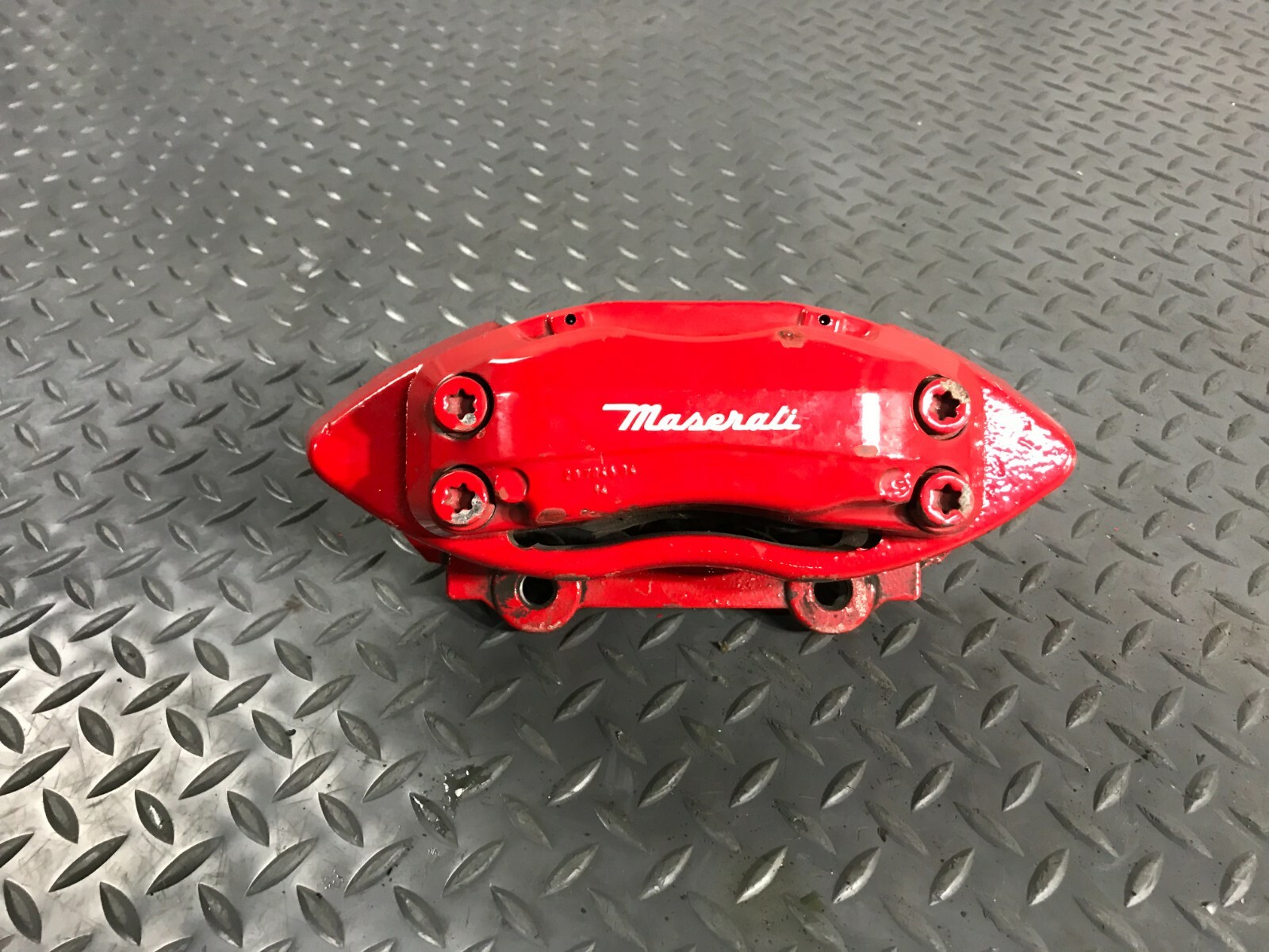 04-08 Maserati Quattroporte M139 Front Wheel Brake Caliper Right Side BREMBO Red