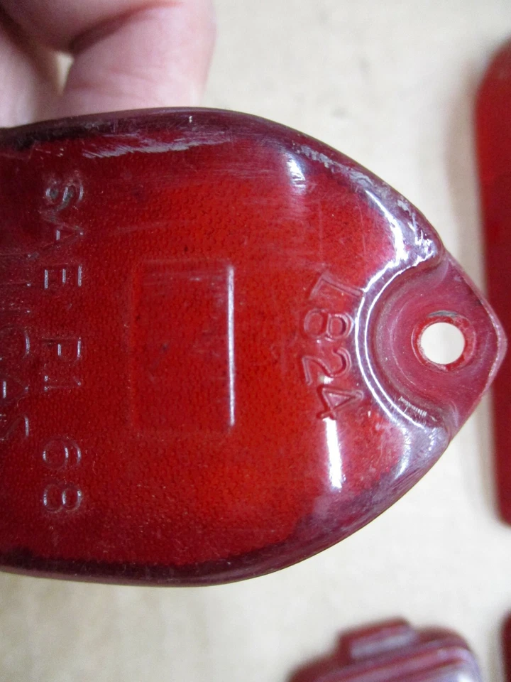 Винтажный набор из 4 красных боковых маркеров MG MGB Lucas L824 CC1 - Изображение 4 из 4