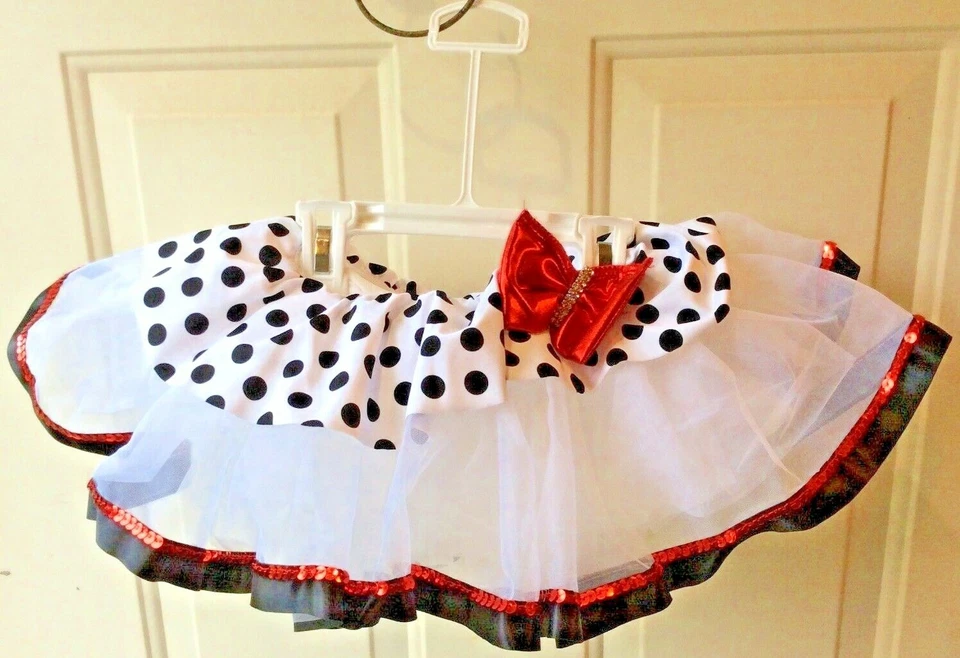 Vestido Art Stone Dance/Ballerina 2 peças preto e branco com acabamento vermelho tamanho SC - Imagem 2 de 4