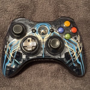 Console Xbox 360 Slim (250 Go) - Edition Limitée Halo Reach et 2 manettes - X360 - Console Occasion Pas Cher