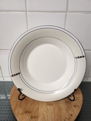 Wedgewood Opal Bone China Schale.  Made In England 