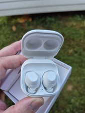Samsung Galaxy Buds FE Wireless Bluetooth Earbuds InEar Graphite White Open Box