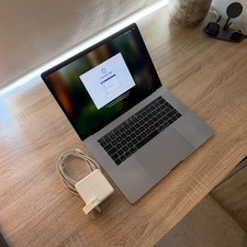 Apple MacBook Pro 15-Inch (2018)  2.9Ghz 6-Core I9, 32Gb Ram, 1Tb Ssd