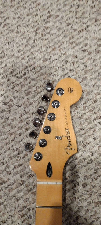 Fender Player ll Stratocaster Maple Neck Excelente Con Sintonizadores 2024 Foto 2 de 4