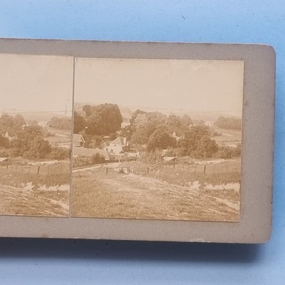 Stereoview Karte 3D Echtfoto um 1900 Alfriston Sussex erhöhte Ansicht des Dorfes