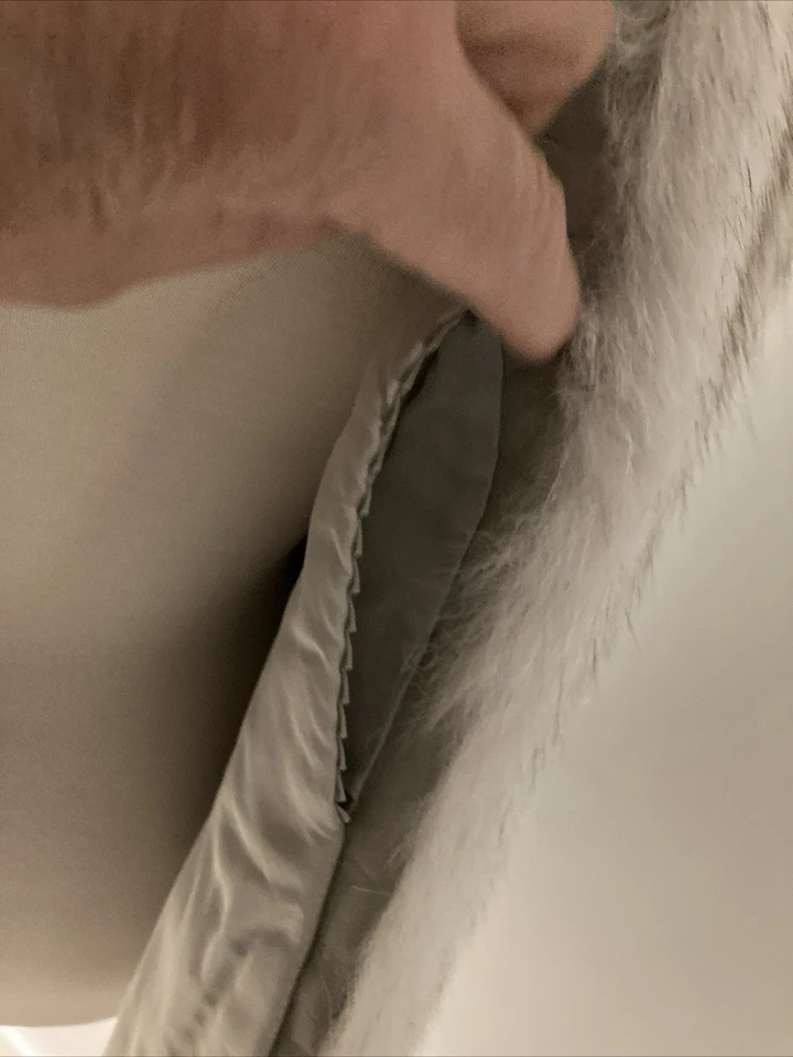 Silver Fox Coat Jacket Women’s - Image 4 of 4