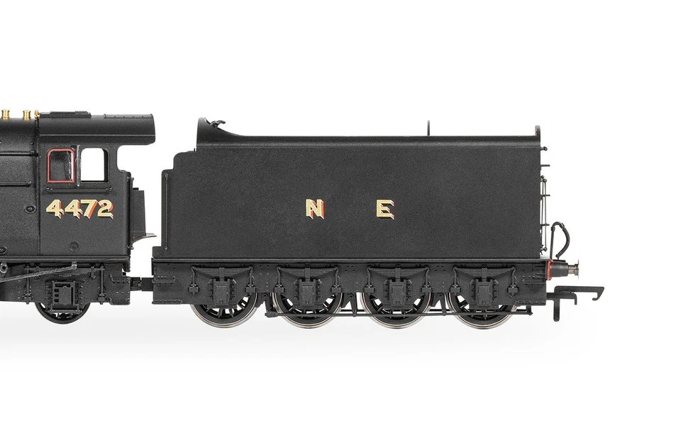 HORNBY R30454 LNER NE 4472 FLYING SCOTSMAN VE DAY 4-6-2 STEAM LOCOMOTIVE MODEL - Image 4 of 4