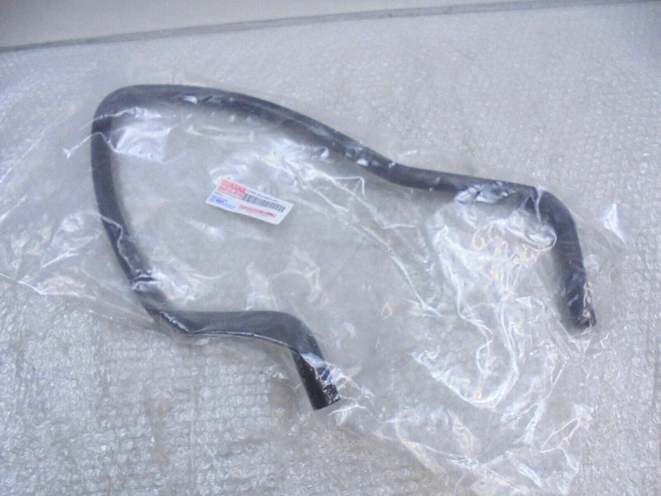 Yamaha NS50 Aerox 2013-16 Right Upper Radiator Coolant Hose New OE 1PH-E2485-00 — 第 4/4 张图片