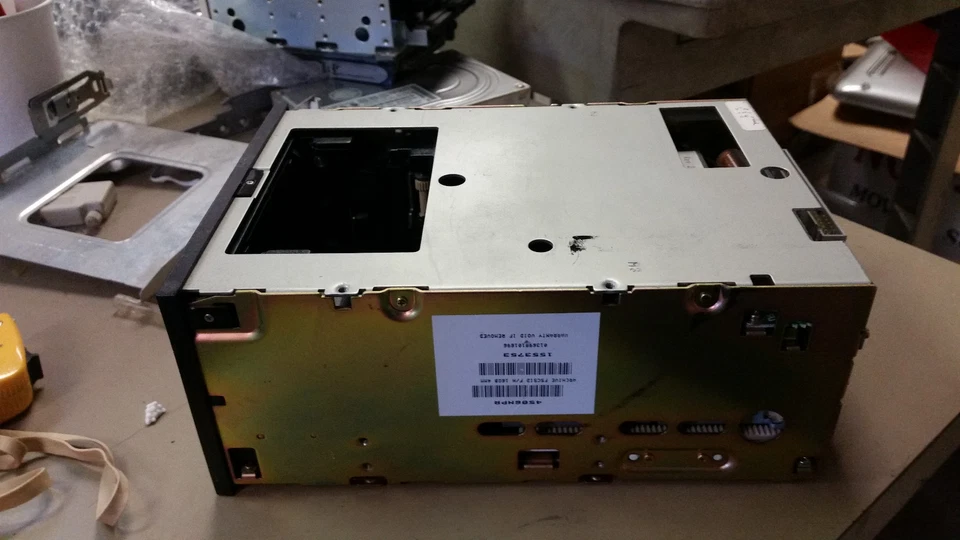 Conner Seagate 48-96GB SCSI DDS-2 Autoloader Tape Drive CTL96G-S Black - Image 2 of 4