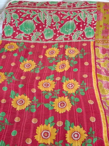 NWOT hand made vintage cotton fine kantha stitch reversible quilt. 135 x 215 - Picture 3 of 14