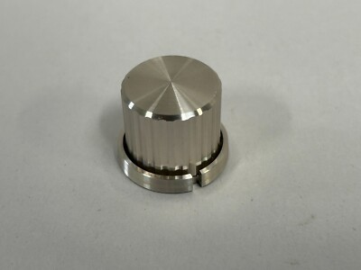 Vtg Pioneer Stereo Amplifier SA-8100 Speaker Bass 100Hz Treble 10kHz Knob (A10)