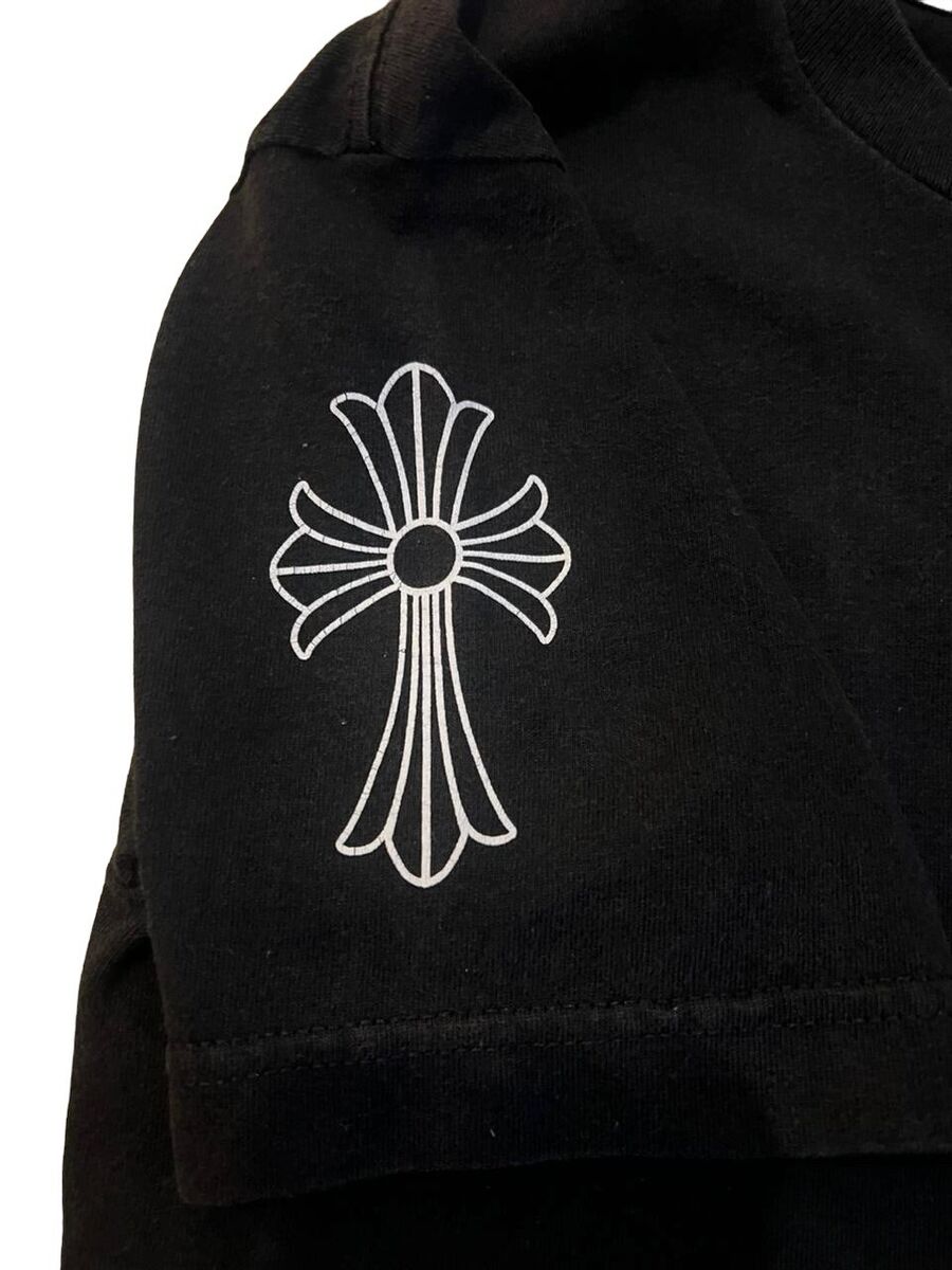 CHROME HEARTS HORSESHOE LOGO POCKET TEE MADE IN USA SIZE S CHROME HEARTS HORSESHOE LOGO POCKET TEE MADE IN USA SIZE S