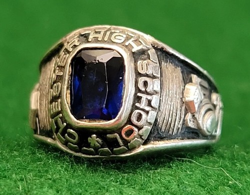 Vintage 925 Sterling Silver Ladies Class Ring - Chester High School PA Size 6 - Picture 2 of 23