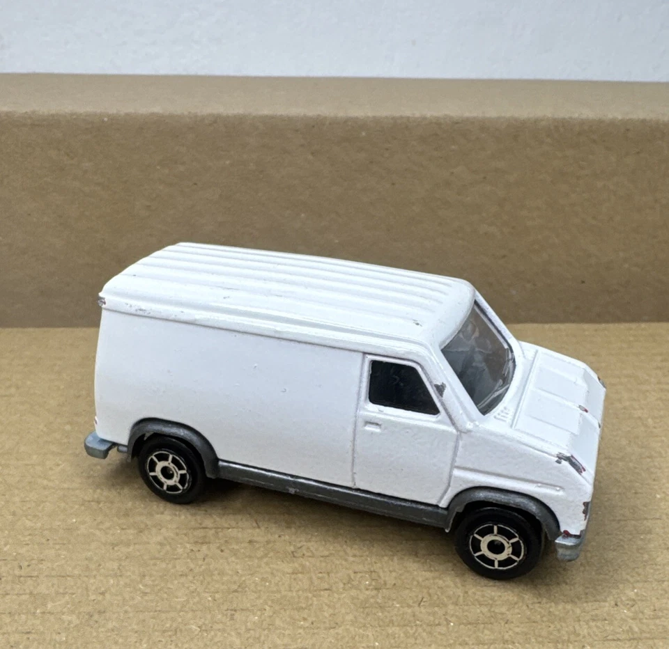 Paquete Majorette camión/furgoneta x3 Fourgon Range Rover Blazer usado Foto 3 de 4