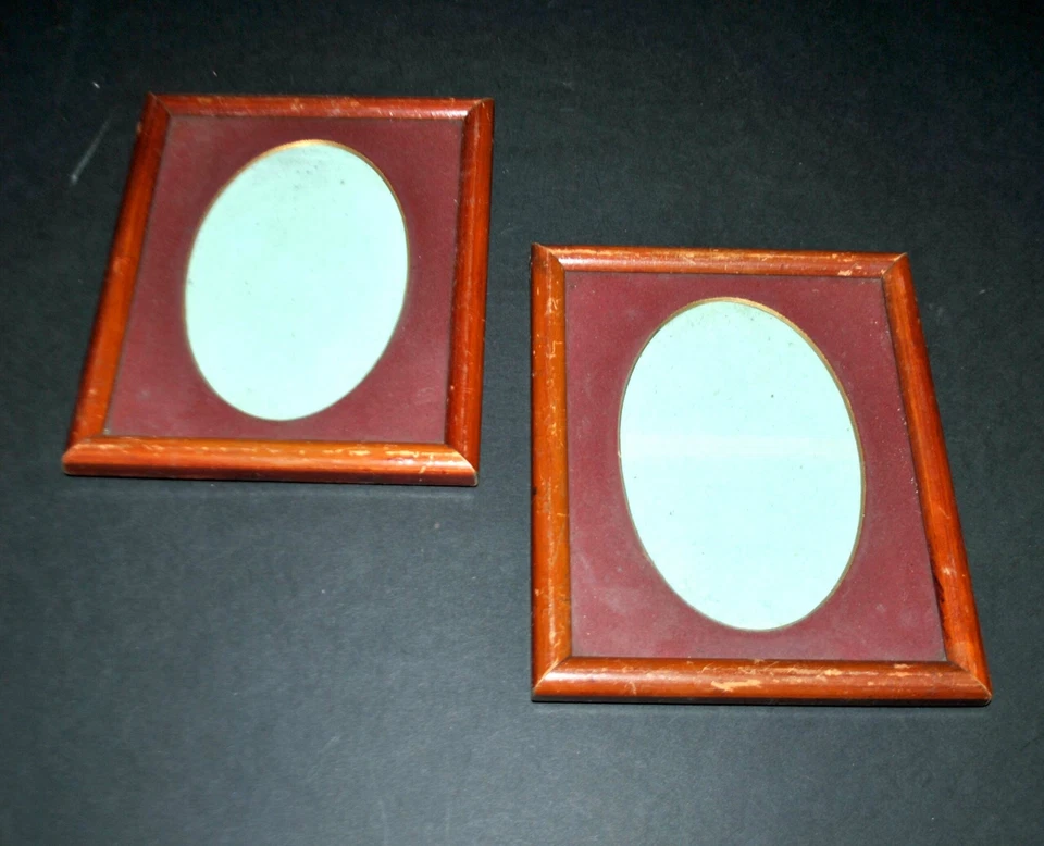 Lot de 2 cadres photos anciens en bois médaillons ovales - Photo 2/4