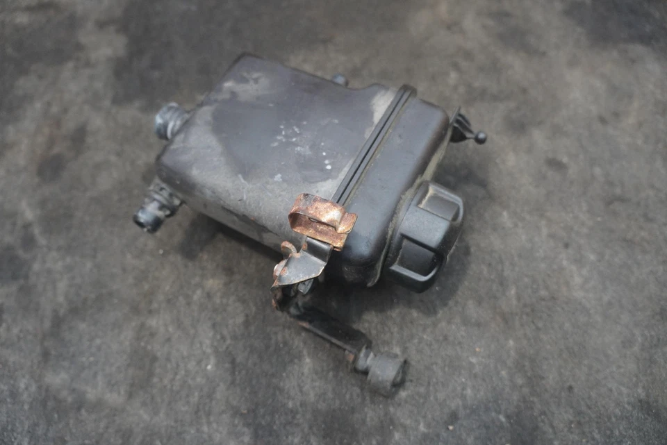 Intercooler Coolant Expansion Tank Reservoir 17137578665 BMW 760Li F02 2010-13 - Image 2 of 4