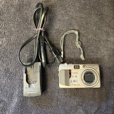 Olympus Camedia C-7000 Zoom 7.1MB CCD Digital Camera w/Charger Tested Works