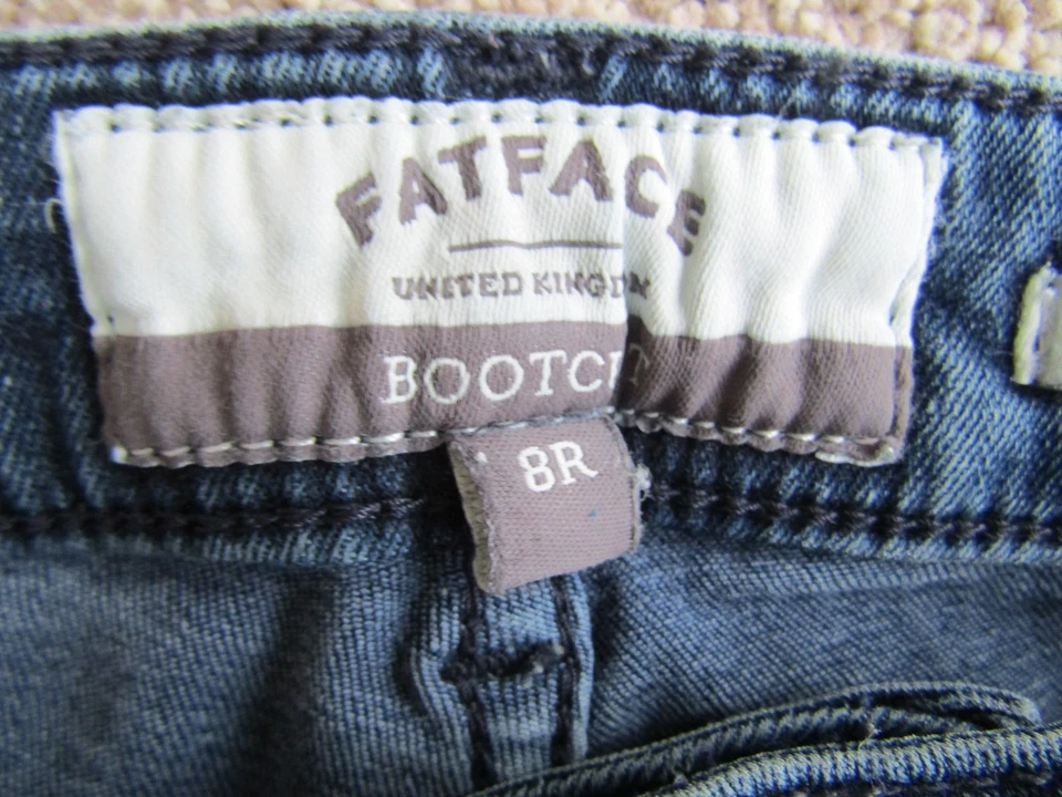 Fat Face Smithy Bootcut Jeans size 8, Leg 31". Stretch Blue Denim. Womens. - Image 4 of 4