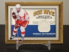 2006-07 Upper Deck Beehive #MM-HZ Henrik Zetterberg Jersey Matted Materials Card