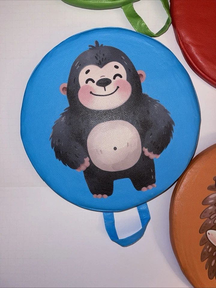 Juego de cojines de piso para niños pequeños 11-1/2” diámetro 1” asas gruesas animales de zoológico colorido Foto 3 de 4