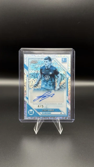 Topps Chrome Bundesliga 25/26 Joakim Maehle Autograph Frozenfractor /5 Wolfsburg