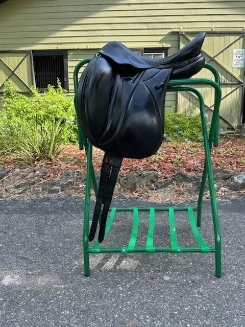 17.5 Devoucoux Makila dressage saddle