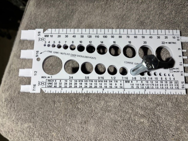 NUT, SCREW, &  BOLT GAUGE - THREAD CHECKER - MEASURES BOTH SAE & METRIC