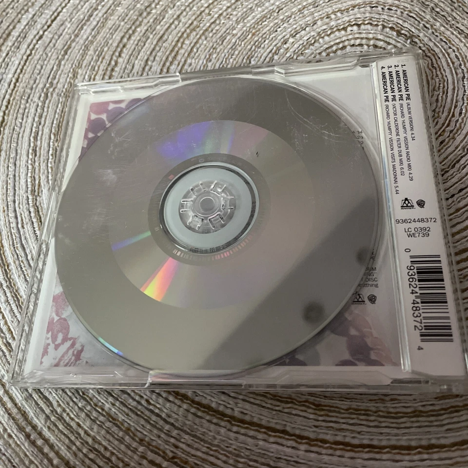 Madonna - American Pie (Maxi-Single-CD) - Bild 2 von 2